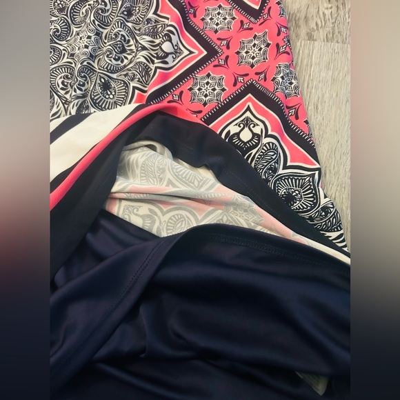 VINCE CAMUTO Pink and Navy Mandala Dress Size 12 Excellent Condition - Picture 9 of 12